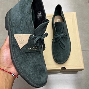 BOTA CLARKS ORIGINALS DESERT MADE IN VIETNAM DARK GREEN HAIRY (COMPLETO)