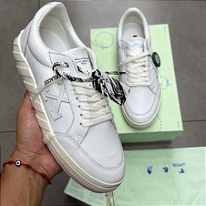 TÊNIS OFF-WHITE LOW VULC WHITE AW20 (CAIXA DANIFICADA)