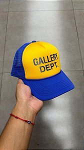 BONÉ GALLERY DEPT. LOGO TRUCKER BLUE YELLOW
