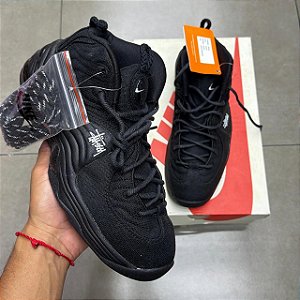 TÊNIS STÜSSY X NIKE AIR PENNY 2 BLACK (COMPLETO)