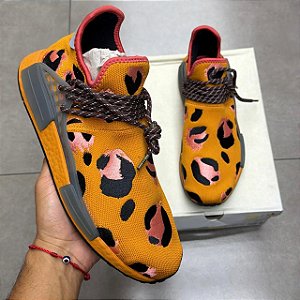 TÊNIS PHARRELL WILLIAMS X ADIDAS NMD HUMAN RACE CHEETAH (COMPLETO)
