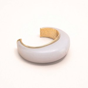 BRACELETE ABERTO METAL COM RESINA OFF