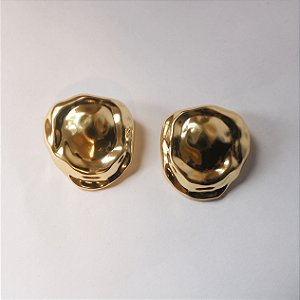 BRINCO BOTAO AMASSADO DOURADO