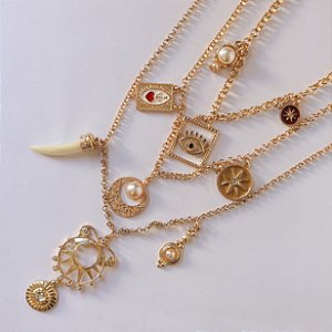 COLAR LONGO TRIPLO PINGENTES DOURADO