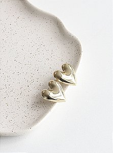 BRINCO CORAÇÃO LISO DOURADO