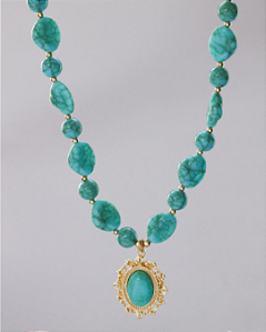 COLAR RESINA TURQUESA COM MEDALHA TURQUESA DOURADO
