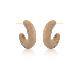 BRINCO MEIA ARGOLA OVAL ESMALTADO BEGE