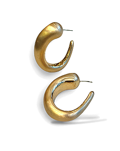 BRINCO ARGOLA BOLD ESCOVADA DOURADO