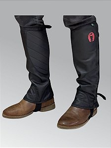 Perneira de Couro Vaqueta com Fivelas Bordado Mangalarga - Preta