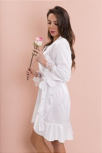 Robe de noiva com babados, renda e bordado nome ou palavra