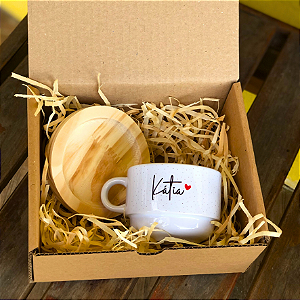 Kit Xicara Personalizada c/ Pires de madeira na Caixinha