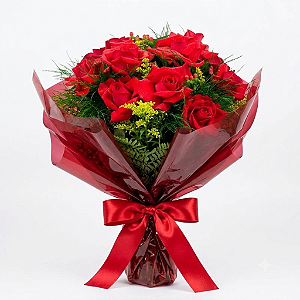 Charmoso Buquê de 12 Rosas Vermelhas Importadas