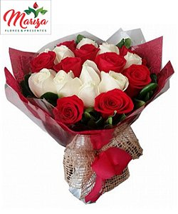 Buque 18 rosas mistas