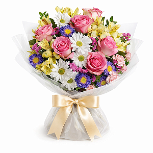 Luxuoso buquê mix flores do campo com rosas cor de rosa