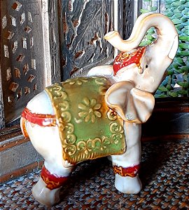 ELEFANTE PORCELANA 14 CM