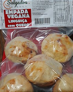 Empada Vegana recheada de linguiça e queijo