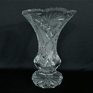 Vaso de cristal lapidado Tchecoslovaquia Bohemia com pequeno