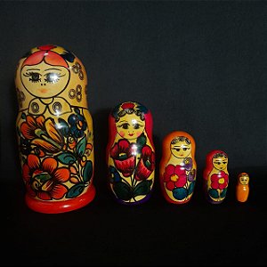 Boneca Russa Babushka