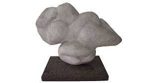 Escultura de Granito com Base De Mármore