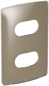 PLACA 4 X 2 PARA 2 POSTOS SEPARADOS MALT GLOSS - 663225 PIAL NEREYA LEGRAND