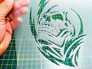 Stencil Caveira Tribal para Aerografias - 2R12