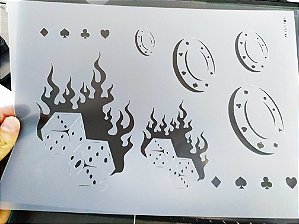 Stencil Dados com Fogo para Aerografias