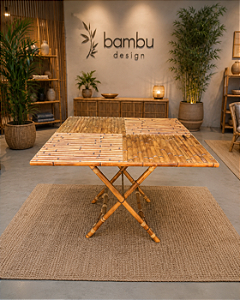 Mesa quadrada dobrável em Bambu