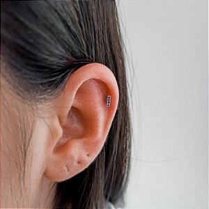 Piercing prata tragus patinha cravejada