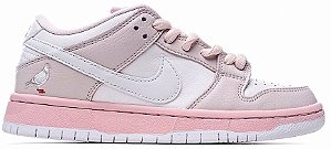 Nike SB Dunk Low "Pink Pigeon”