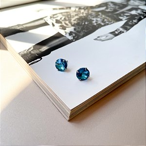 Brinco Ponto de Luz com Pedra de Strass em Aço Inox AZUL CELESTE