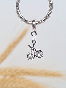 Berloque raquete cravejada zircônia banhada a prata