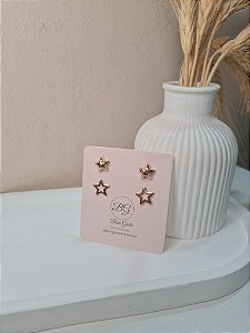 Cartela com brincos de estrela