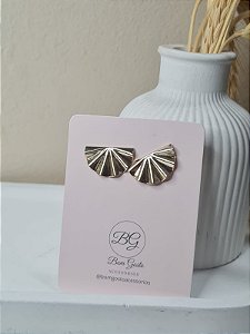 Brinco leque pequeno banhado a ouro