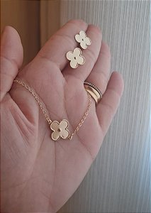 Conjunto Trevo Dourado
