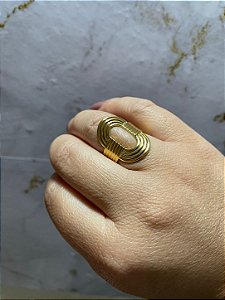 Anel ajustável oval dourado aço inox