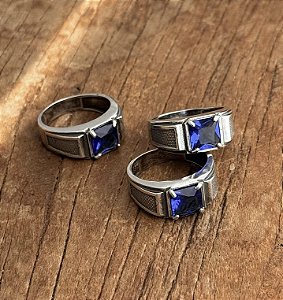 Anel em Prata925 Trabalhado com Zircônia em Safira