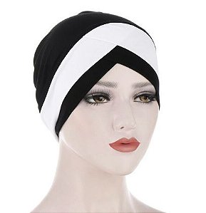 Turbante preto com faixa branca