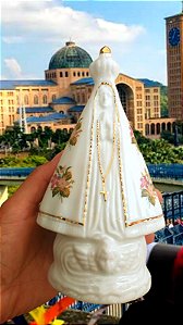 Nossa Senhora Aparecida de Louça com Flores no Manto