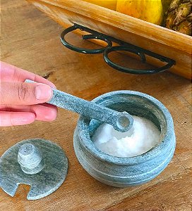 Saleiro Artesanal em Pedra Sabão