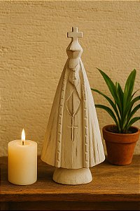 Imagem Nossa Senhora Aparecida Madeira Pátina Branca Artesanal de Mesa