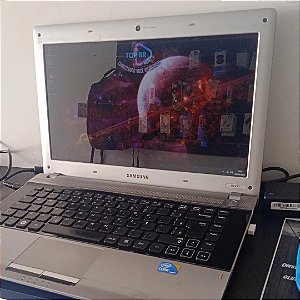 Notebook Samsung Core i3 4 GB RAM