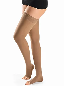 Meia Sigvaris 20-30 mmHg 7/8 Dynaven Basic