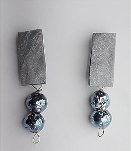 Brinco Prata e Pedra Vulcanica Retangular