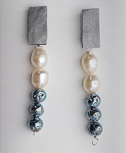 Brinco Perola e Pedra Vulcanica