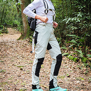 Calça Kailash Santiago Feminina