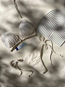 Biquíni Cortininha Off White Calcinha Lacinho