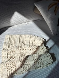 Saia Crochê Cru