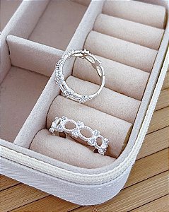 Anel Elos Ovais c/ Zircônias - Prata 925