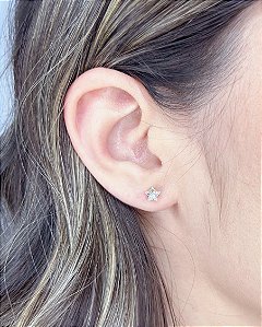 Brinco Infantil Estrela Zircônia 0,5cm - Banho de Ouro 18k