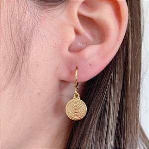 Brinco Argolinha c/ Pingente Medalha Pai Nosso - Banho de Ouro 18k